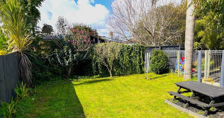 37 McKean Avenue Manurewa_4