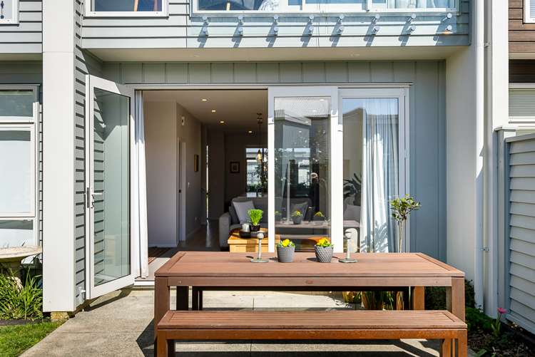 142 Seventh View Avenue Beachlands_38