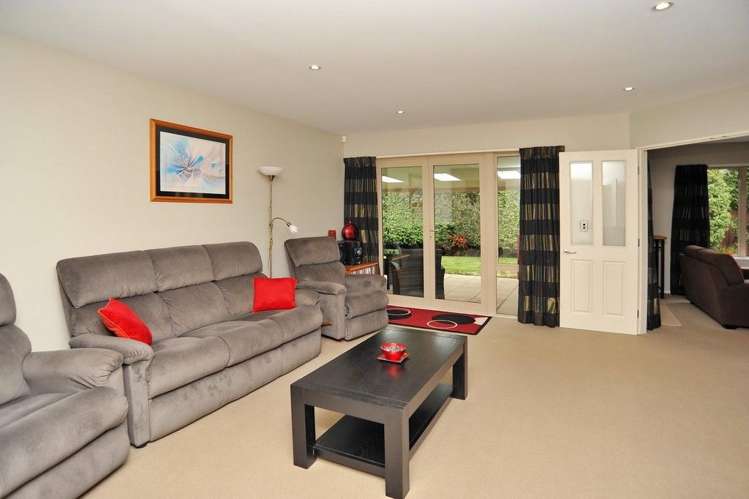 9 Len Hale Place Parklands_7