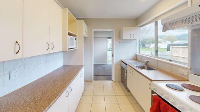 2/38a ( Front house ) Clapham Street 1226_4