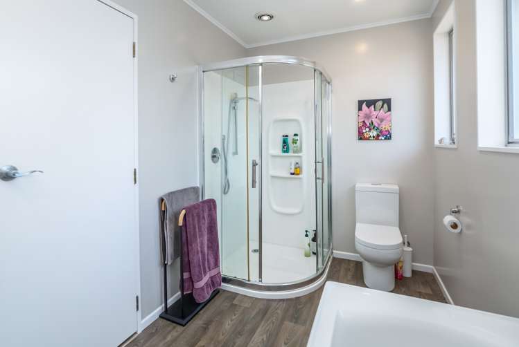 3 Cobham Place Solway_13