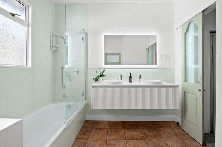 2 St Olpherts Avenue Hamilton East_15