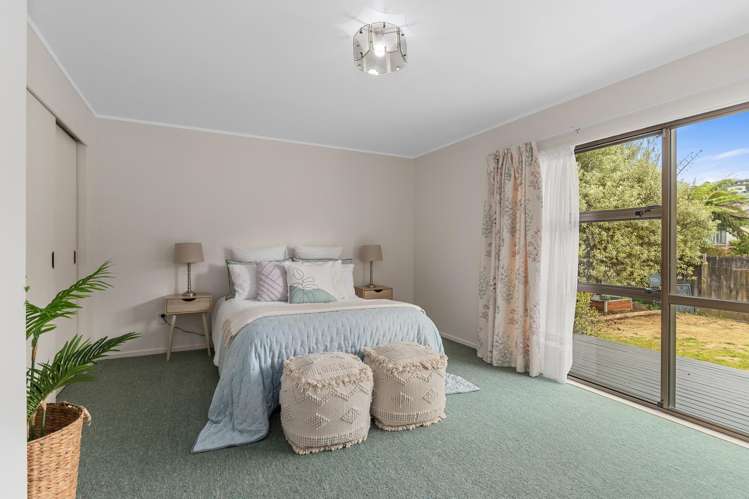 12 Carr street Te Kamo_16