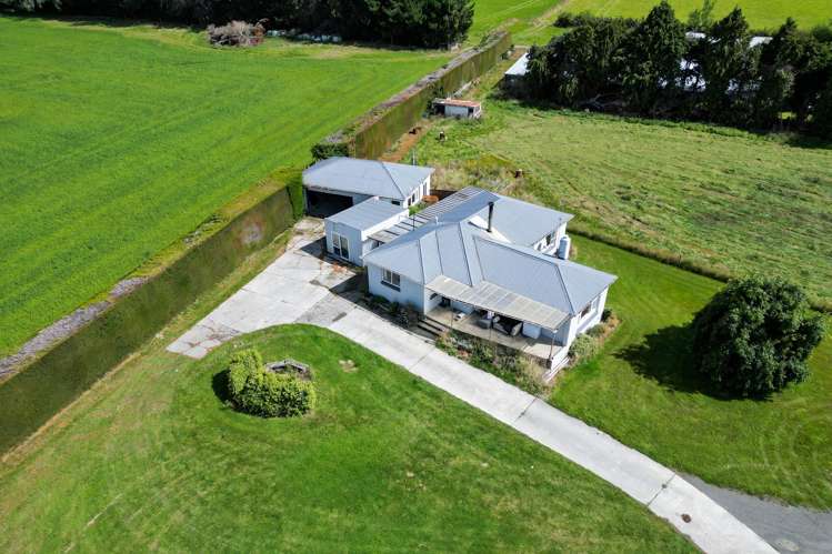 85 Cross Road Edendale_26