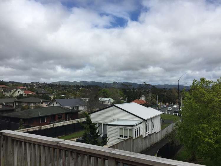 2/2 Bowers Road Glen Eden_9