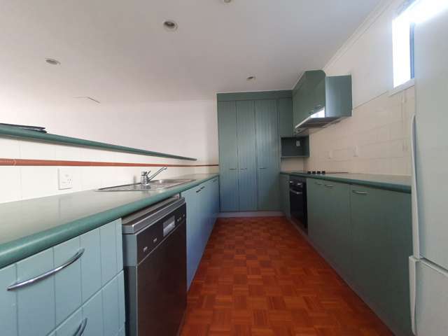 5C/8 Farnham Street 1761_3