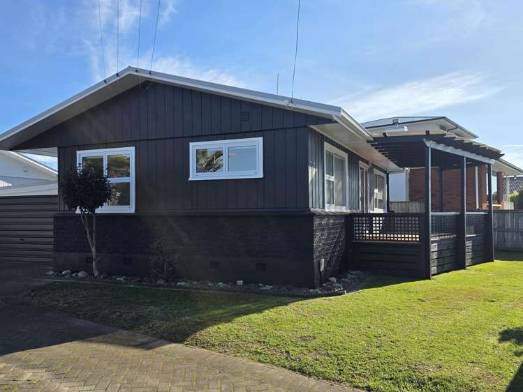 77 Maxwells Road_1