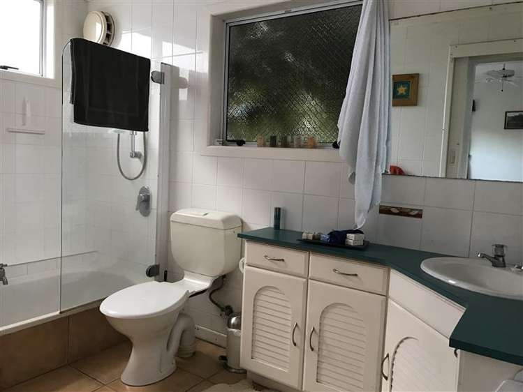 24 Whau Valley Road 2034_10