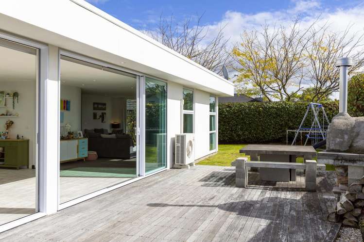 15 Magnolia Rise Waipahihi_7