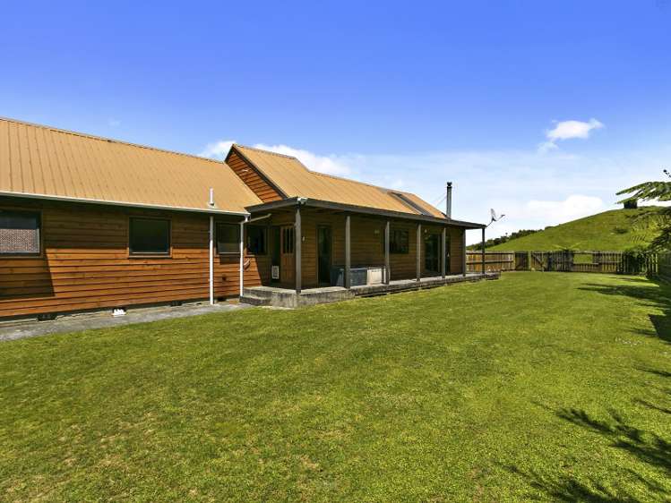 95 Sweetacres Drive Belmont_14