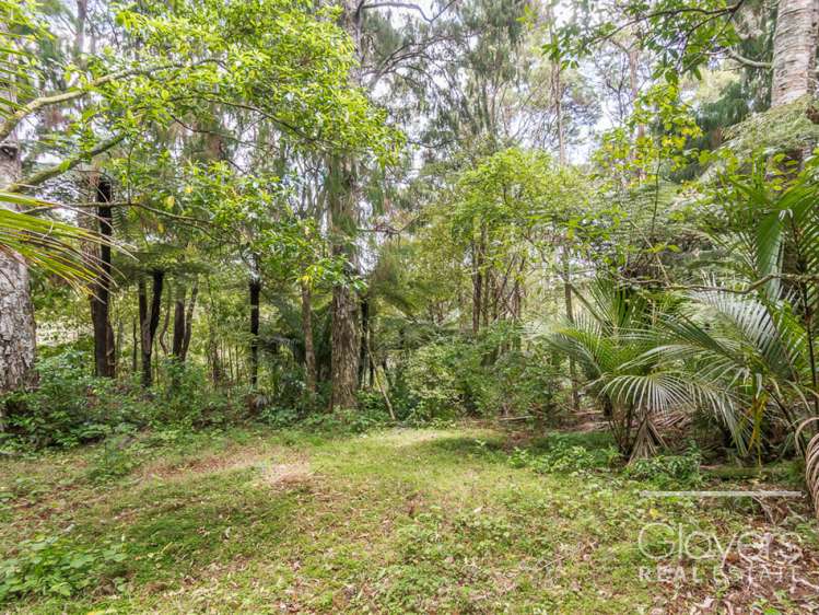 8 Tawini Road Titirangi_11