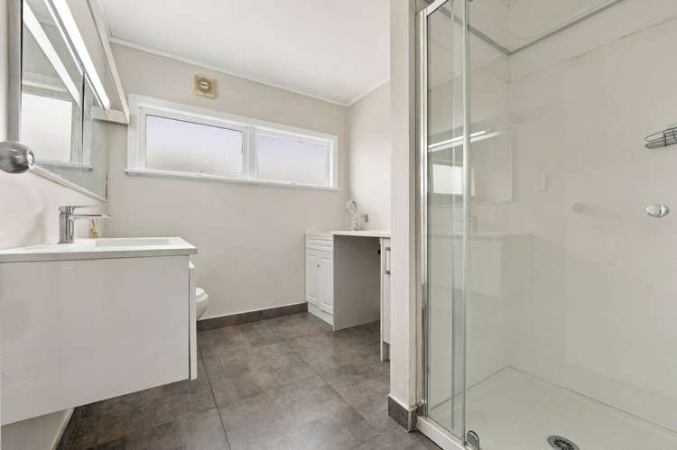 4 Lympne Lane Mangere_27