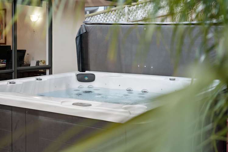 10 Devana Court Torbay_1