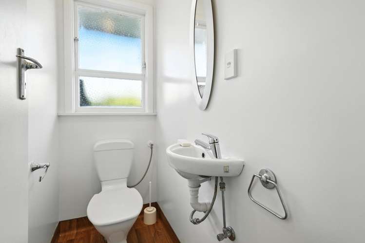 215 Greers Road Bryndwr_17