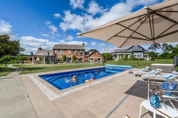 287 Clifton Road Whitford_12