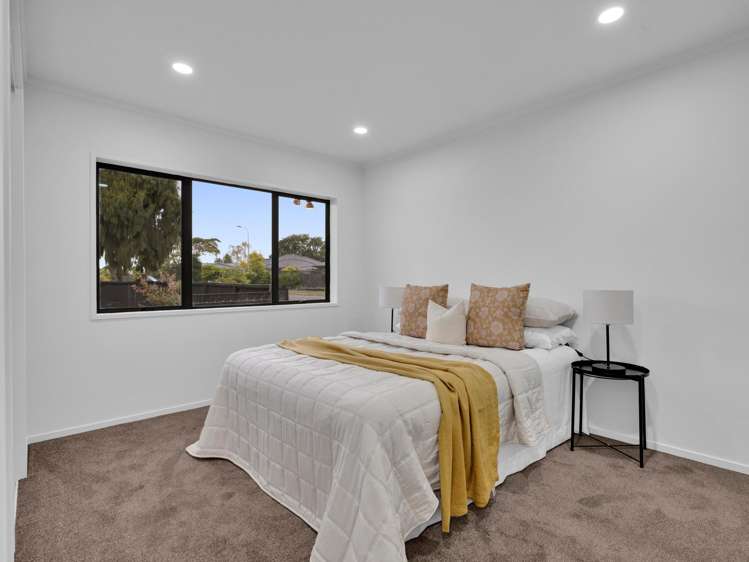 48 Forth Crescent Glenview_14