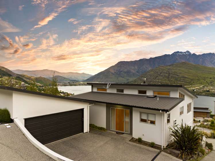21 Olivers Place Queenstown_25