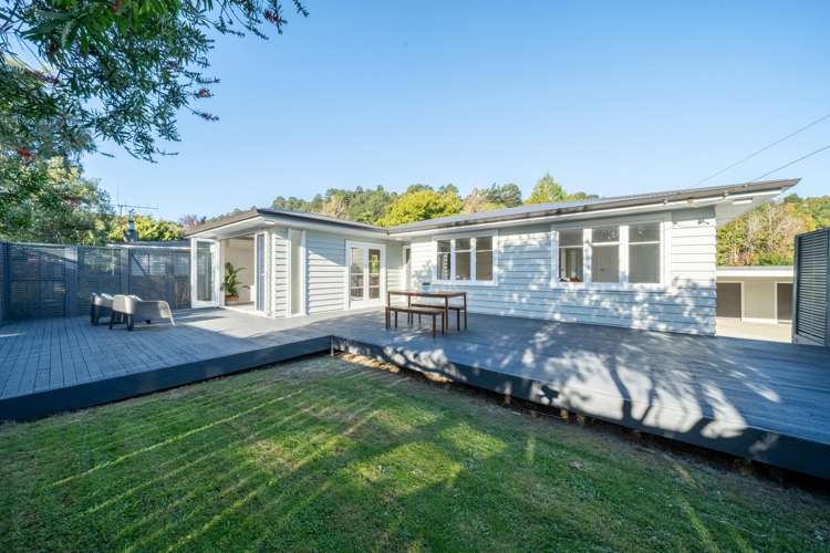 670 Main Road North_2