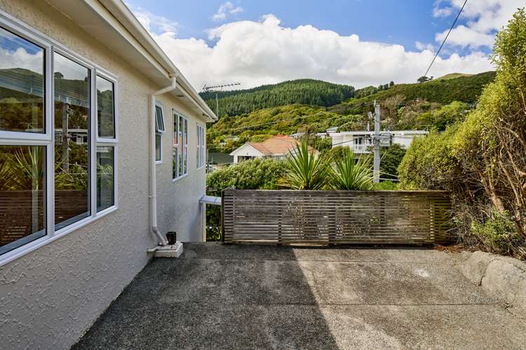 44 Raroa Terrace Tawa_14