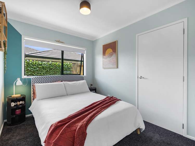 87 Puhirake Crescent Pyes Pa_15