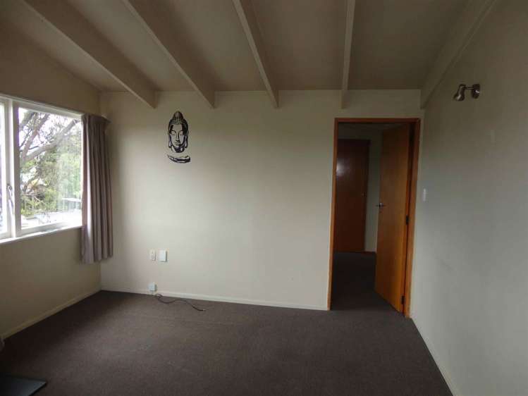 8 Rangatira Street 2775_7