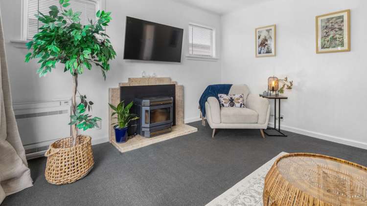 1/130 Springs Road Hornby_3