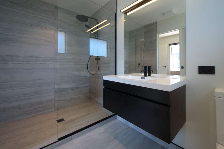 548 Peninsula Road Kelvin Heights_9