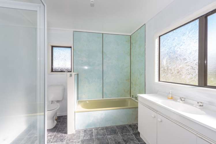 49 Thames Road Paeroa_13