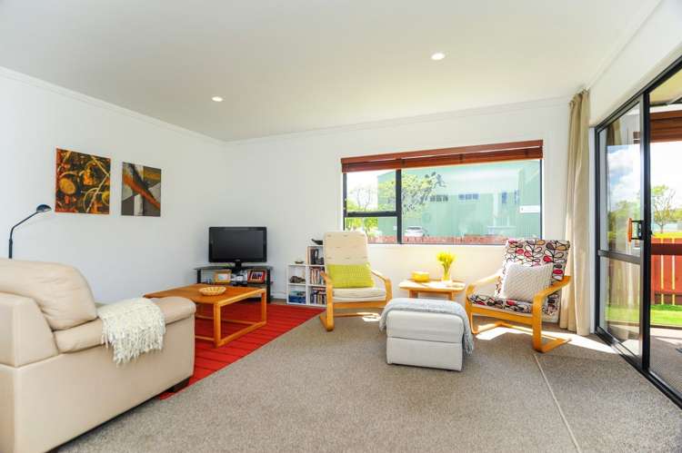 2/85 Florence Avenue Orewa_7