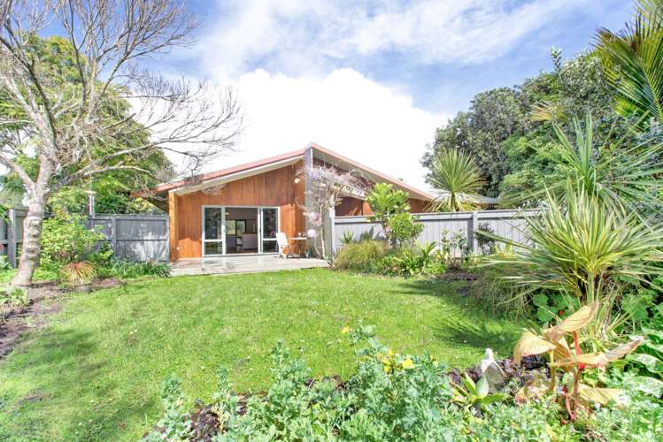 17 Putiki Road Ostend_0