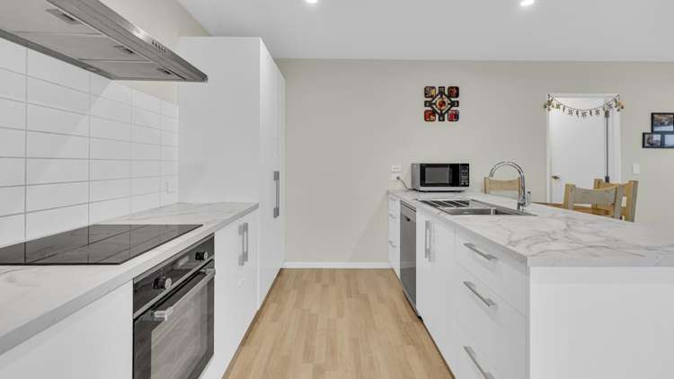 80 Avanda Avenue_1