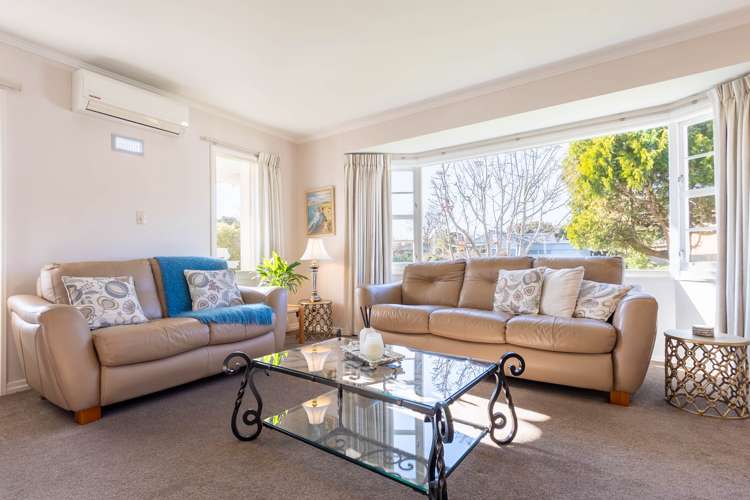 1 Edgewater Street Waikanae_5