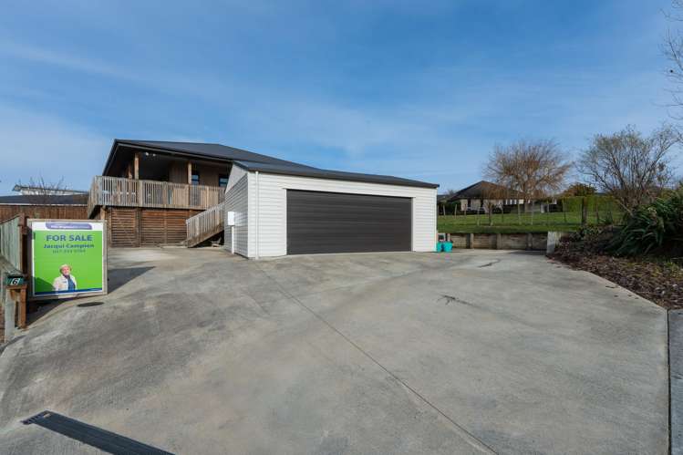 6 Poplar Grove Feilding_23