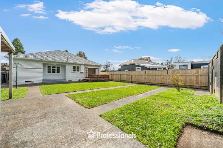226 Waiwhetu Road Waterloo_23