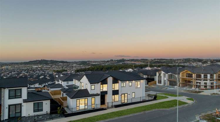 19 Aklander Rise Flat Bush_29