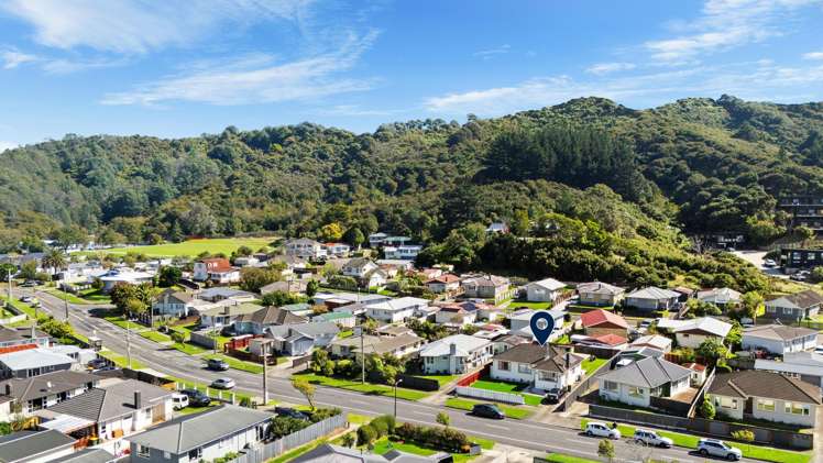 243 Wellington Road Wainuiomata_16