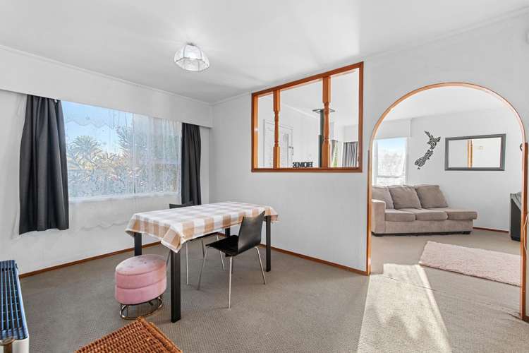 64 Sunlands Drive Manurewa_26