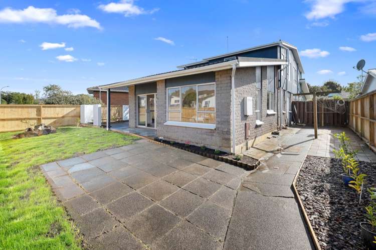 2/30 Whiteacres Drive Sunnyhills_14