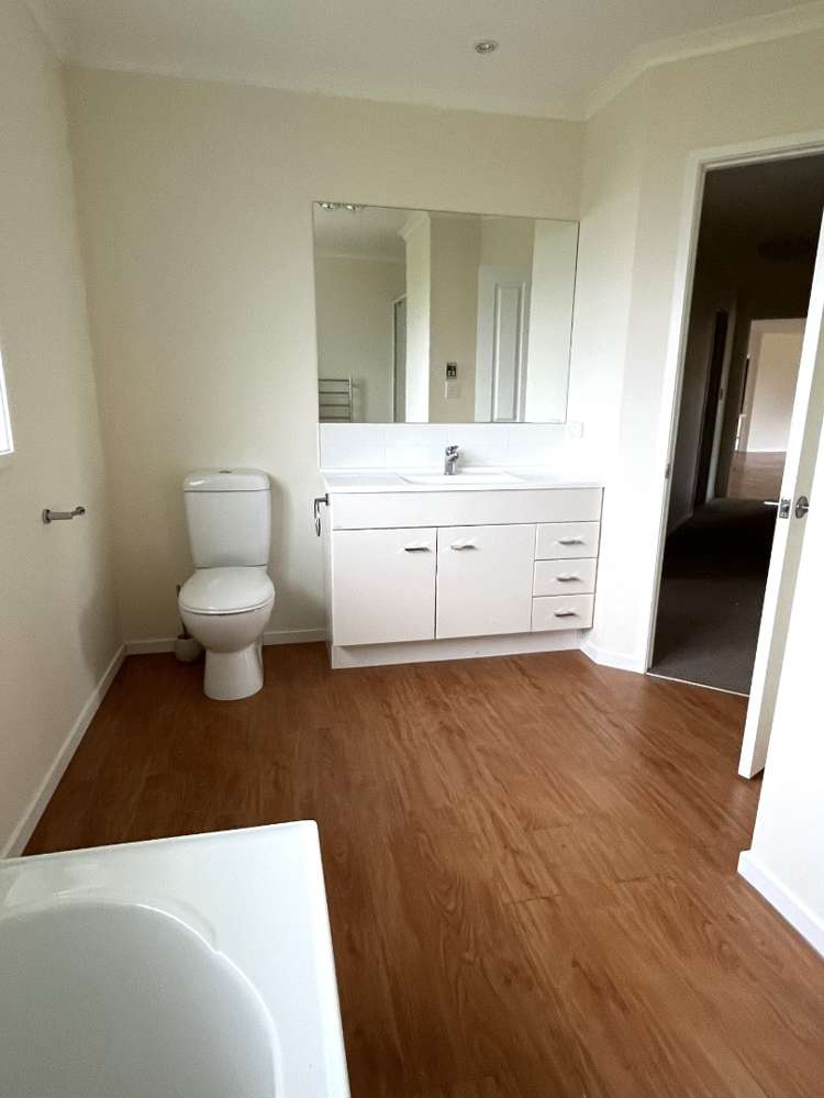 27 Carrington Drive 10114_8