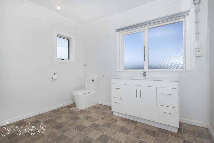 32 Bickerstaffe Road Maungaturoto_19