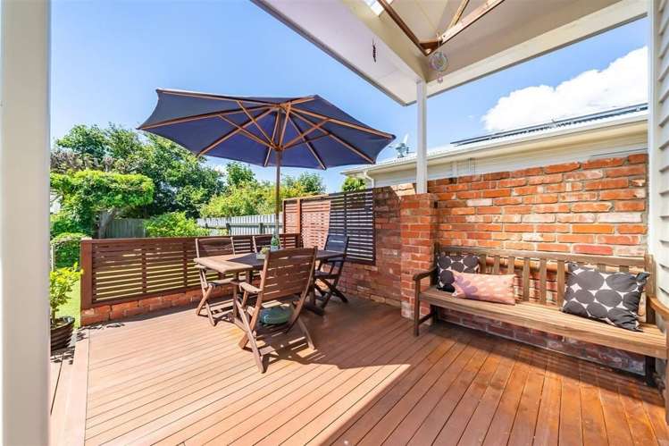 7 Thornycroft Avenue Epuni_15