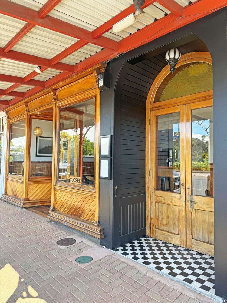 6 Birkdale Road Birkdale_17