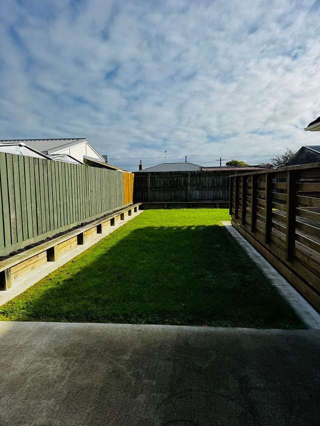 616A Queen Street East Levin_2
