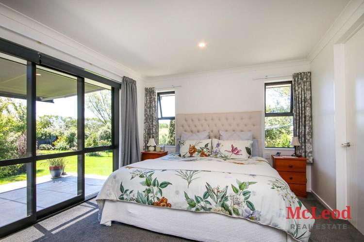 8 Alton Place Allenton_15