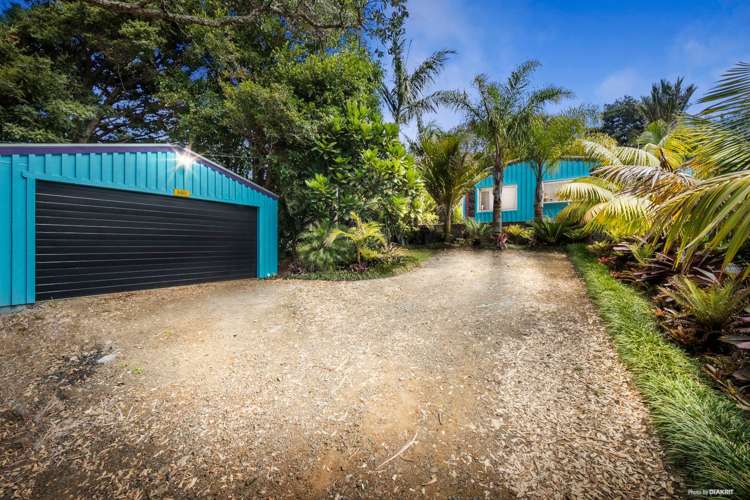 20 Tasman View Road Bethells Beach_0