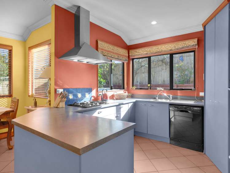 42 Ayrshire Drive Grandview Heights_10