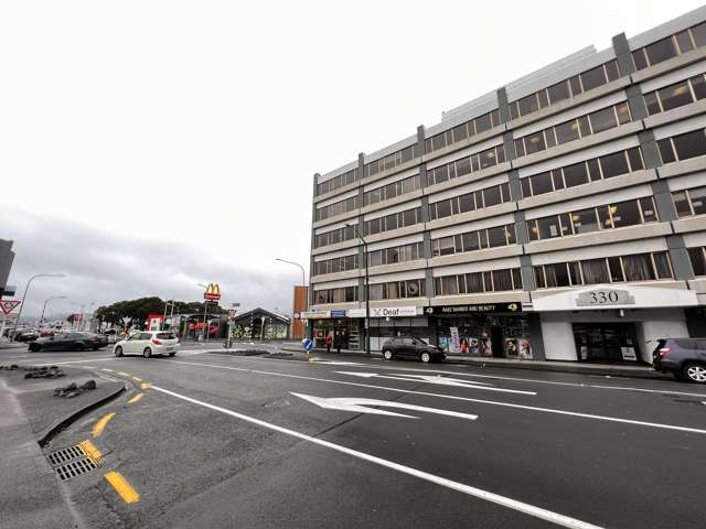 Level 3, 330 High Street Lower Hutt_4
