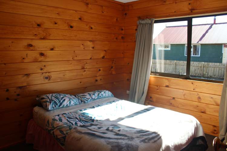 32 Mackenzie Street National Park_11