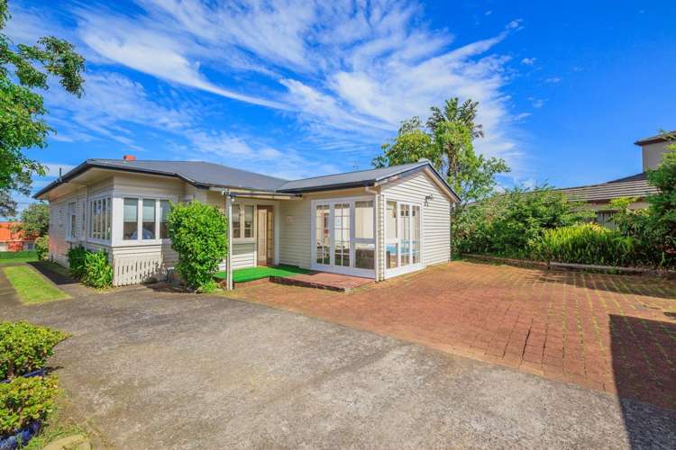 46 Tawa Road One Tree Hill_12