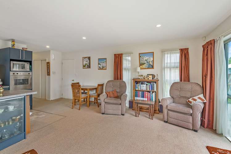 18 Woodham Courts Linwood_5